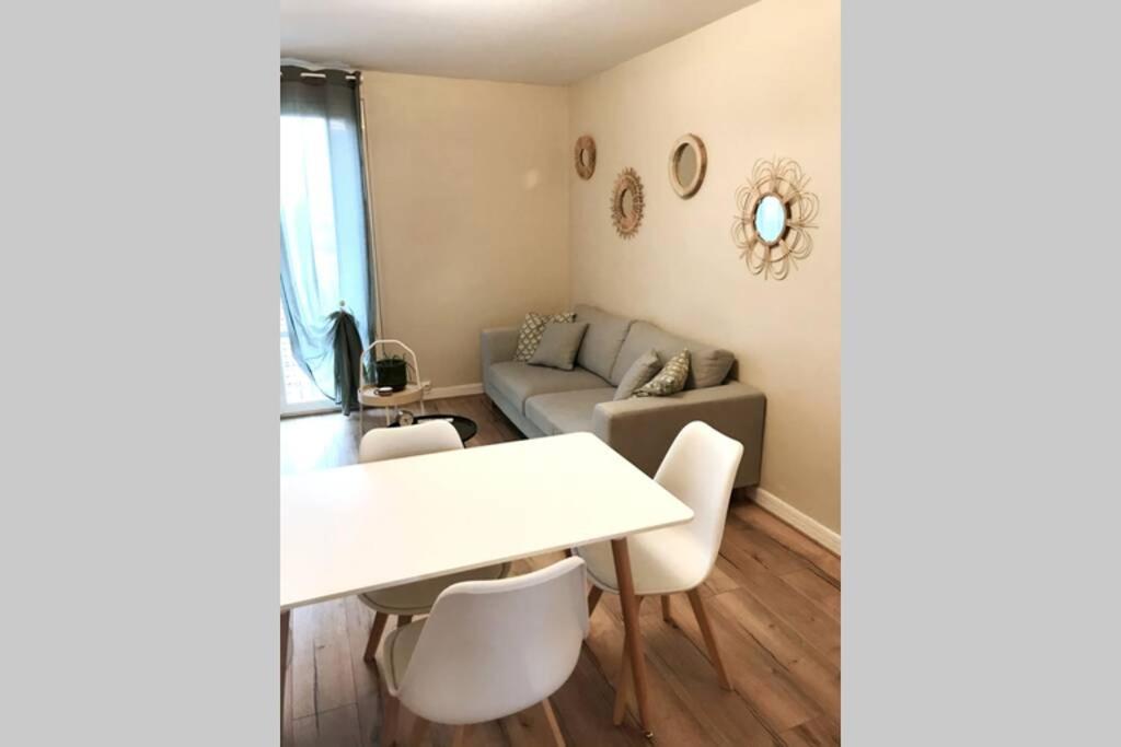 Serenidad - Appartement Cosy 50M2 Et Parking Châteauroux Dış mekan fotoğraf