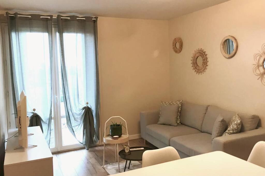Serenidad - Appartement Cosy 50M2 Et Parking Châteauroux Dış mekan fotoğraf