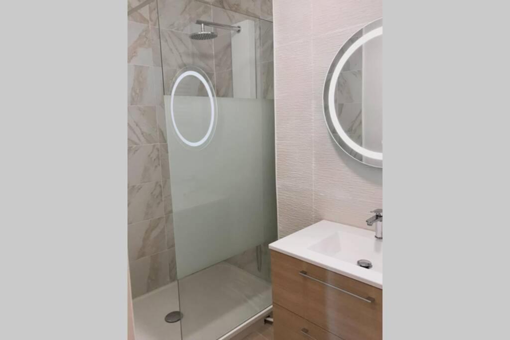 Serenidad - Appartement Cosy 50M2 Et Parking Châteauroux Dış mekan fotoğraf